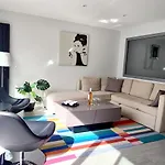 Magnifique Vue - Grande Terrasse Et Piscine Apartment *
