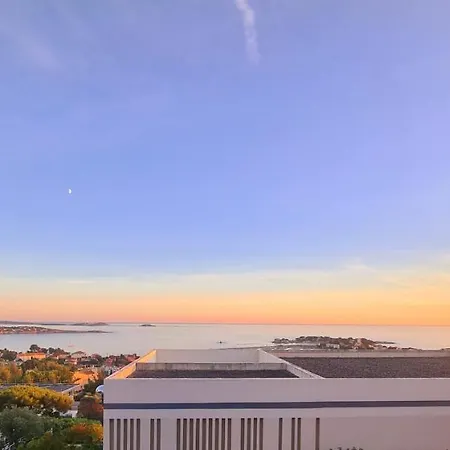 Magnifique Vue - Grande Terrasse Et Piscine *
